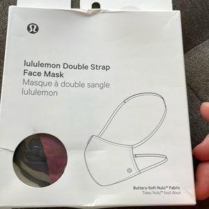 Lululemon double strap face mask in dark red